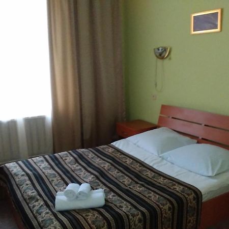 Kolos Hotel Obolon Kiev Exteriör bild