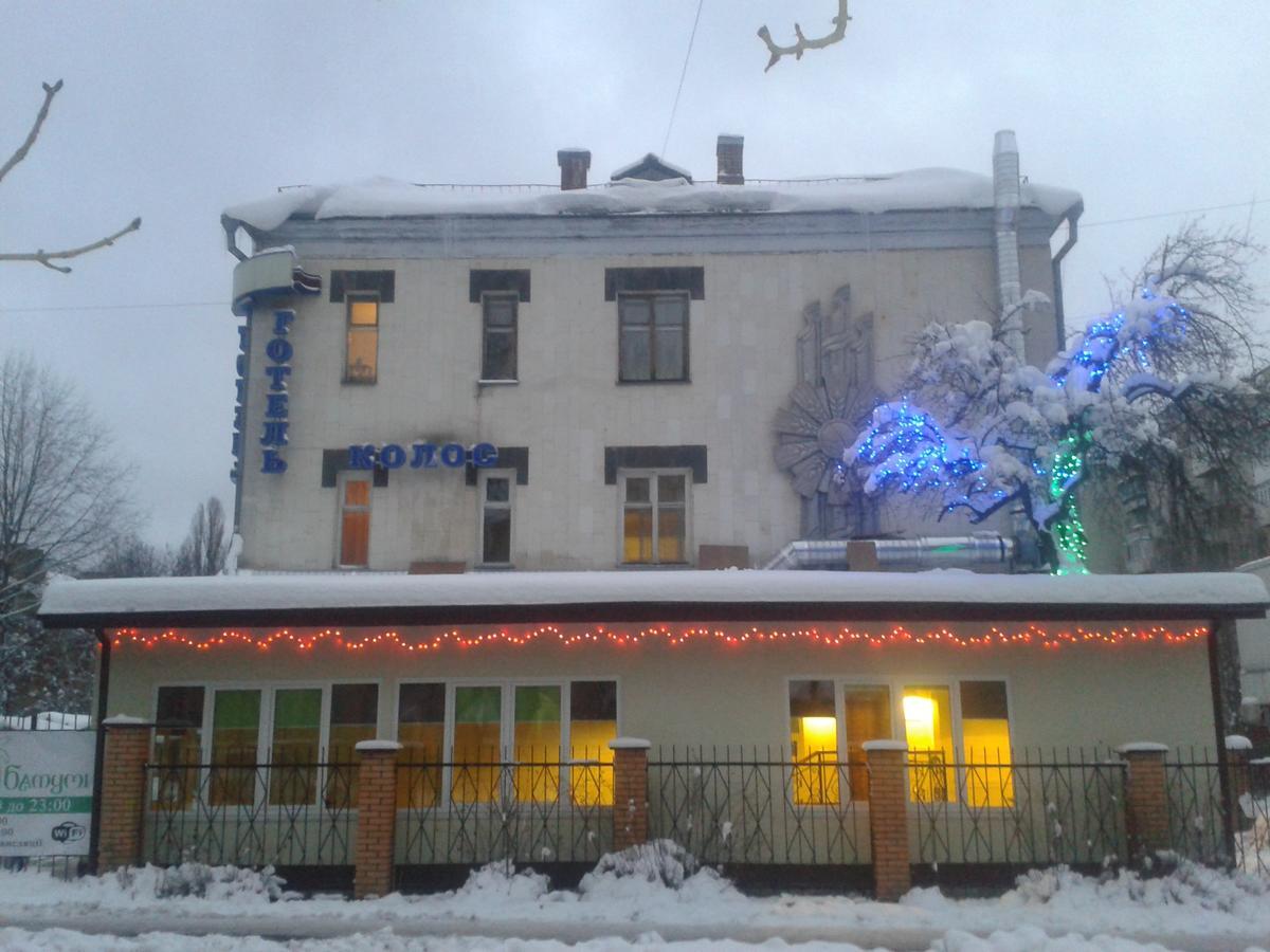 Kolos Hotel Obolon Kiev Exteriör bild