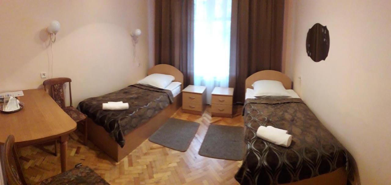 Kolos Hotel Obolon Kiev Exteriör bild