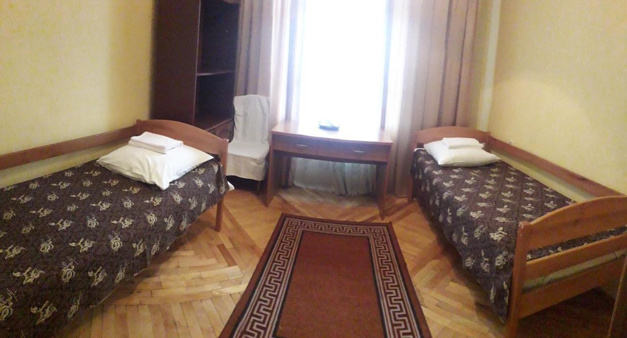 Kolos Hotel Obolon Kiev Exteriör bild