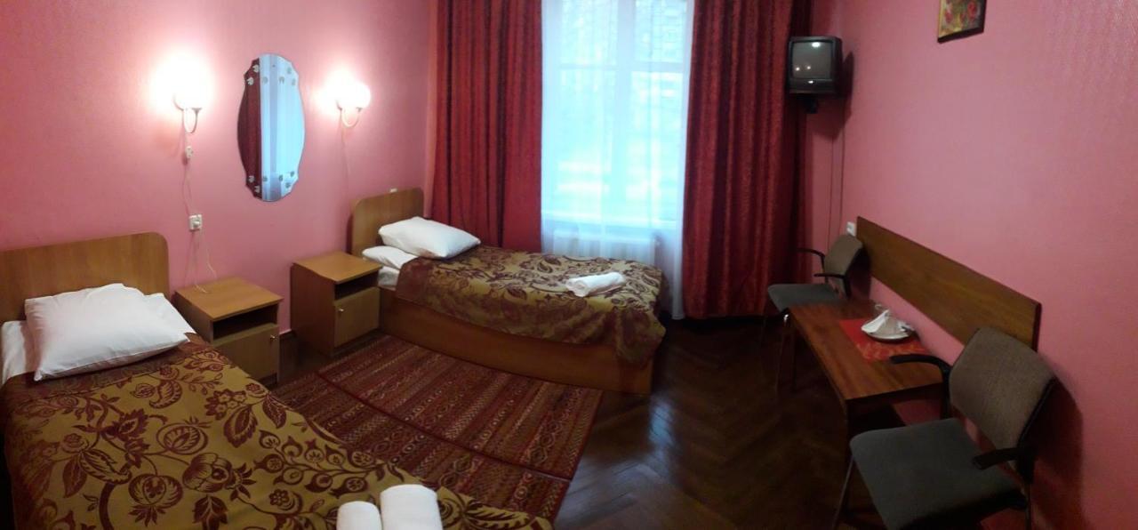 Kolos Hotel Obolon Kiev Exteriör bild